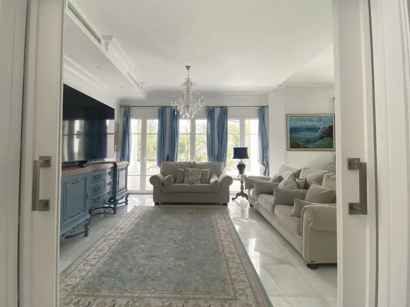 MAGNIFICENT VILLA OF EXCELLENT QUALITIES IN PACO CANTOS AREA (MARBELLLA)!!!
