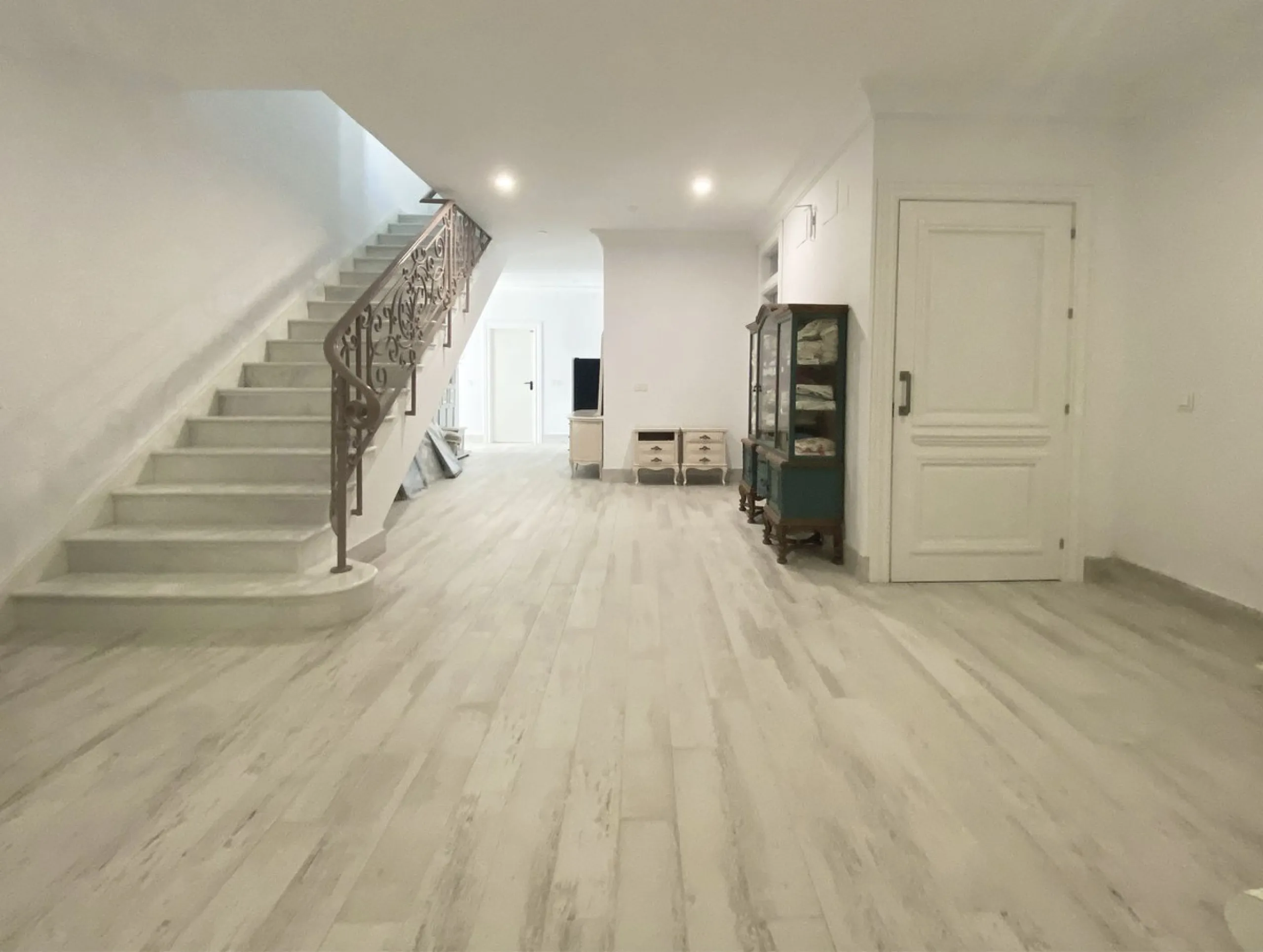 MAGNIFICENT VILLA OF EXCELLENT QUALITIES IN PACO CANTOS AREA (MARBELLLA)!!!