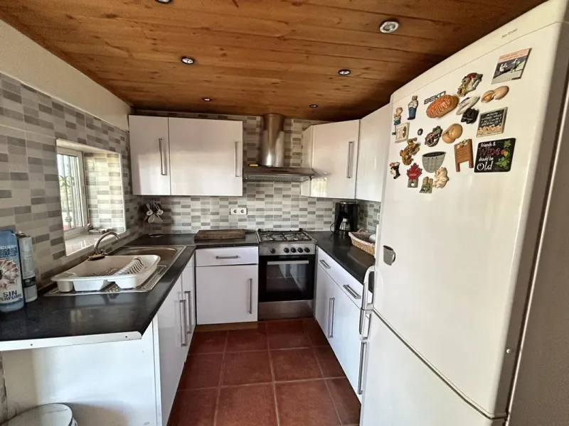 Country property distributed in five 5 independent apartments.