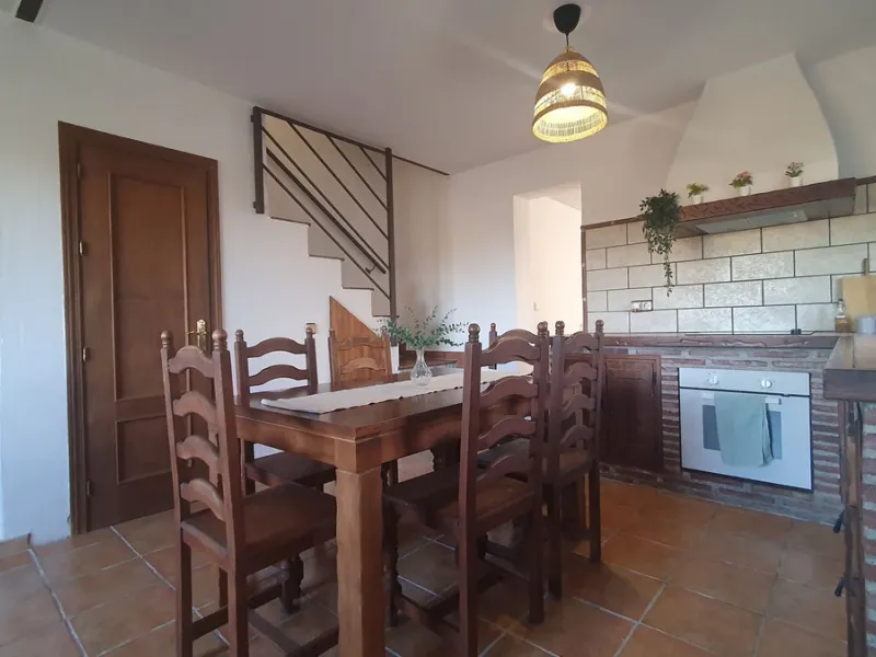 House - Finca - Cortijo в продаже в Coín, Málaga. В доме 3 спален и 2 ванных комнат. Площадь дома 70 м². Площадь участка 929 м²