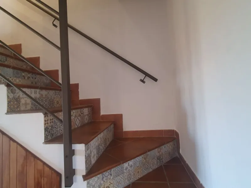 House - Finca - Cortijo в продаже в Coín, Málaga. В доме 3 спален и 2 ванных комнат. Площадь дома 70 м². Площадь участка 929 м²