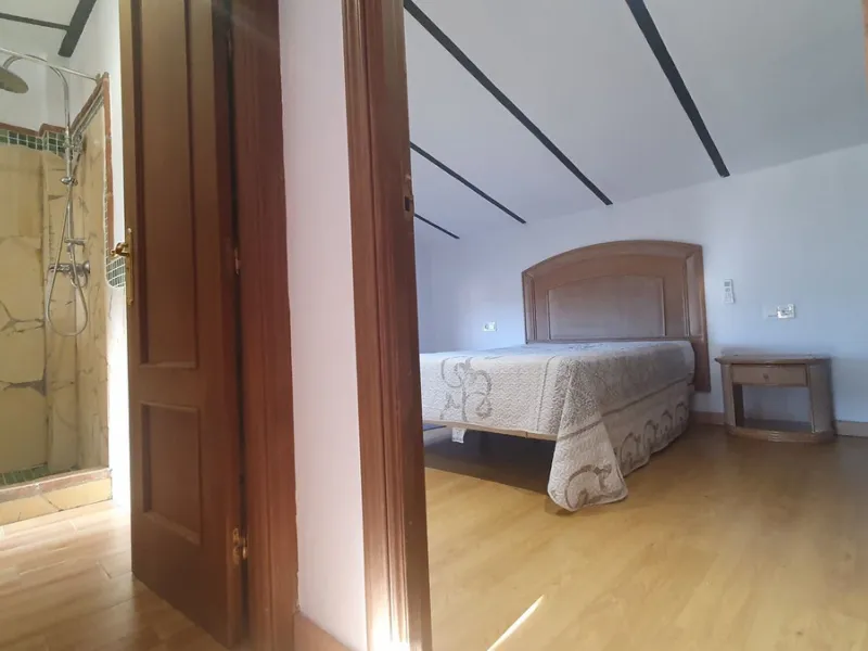House - Finca - Cortijo в продаже в Coín, Málaga. В доме 3 спален и 2 ванных комнат. Площадь дома 70 м². Площадь участка 929 м²
