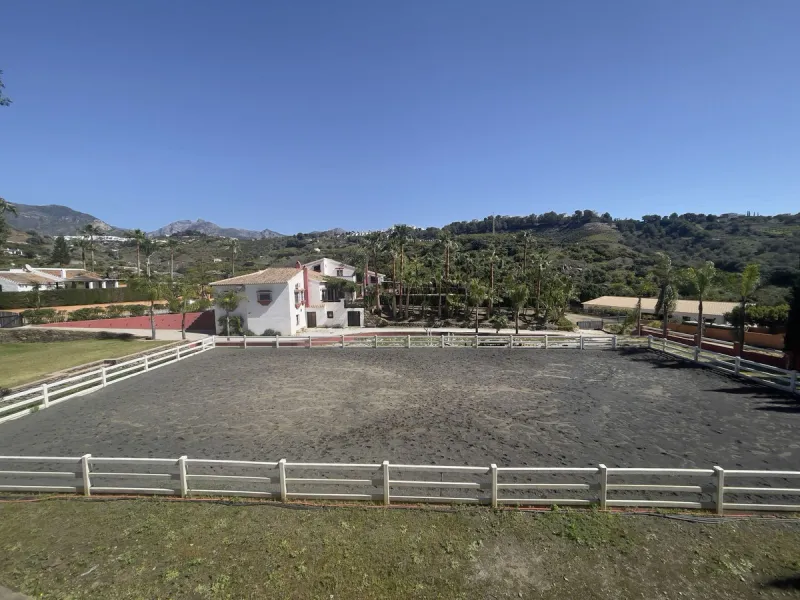 Unique property for sale in Frigiliana countryside.