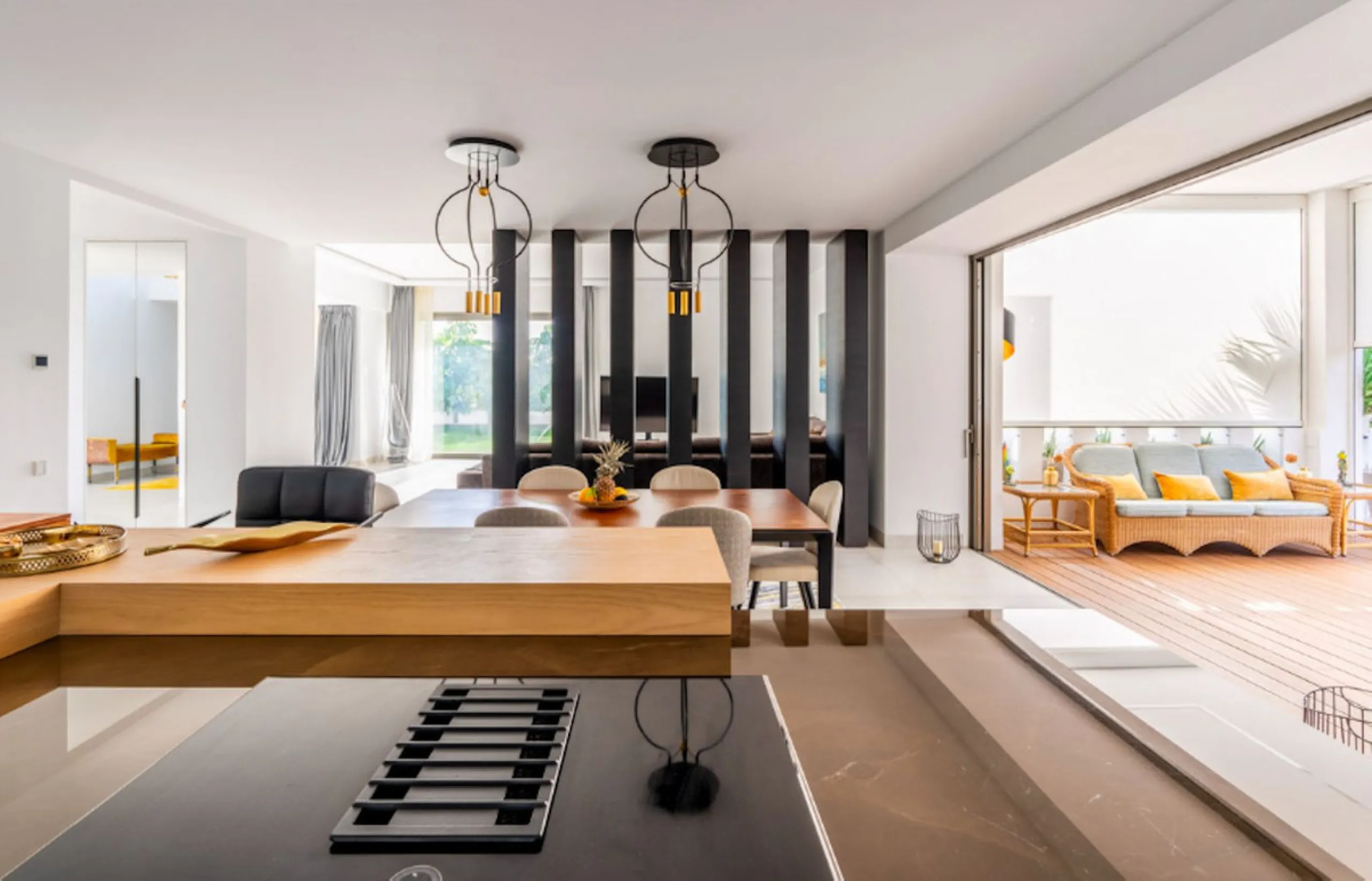 House - Detached Villa в продаже в Benahavís, Málaga. В доме 4 спален и 5 ванных комнат. Площадь дома 857 м². Площадь участка 1460 м²