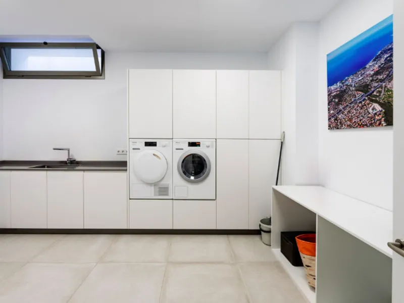 House - Detached Villa в продаже в Benahavís, Málaga. В доме 4 спален и 5 ванных комнат. Площадь дома 857 м². Площадь участка 1460 м²