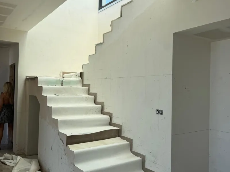 CONSTRUCTION IS NEARING COMPLETION! Luxury Villa with panoramic Sea View - finished in Q1 of 2026.