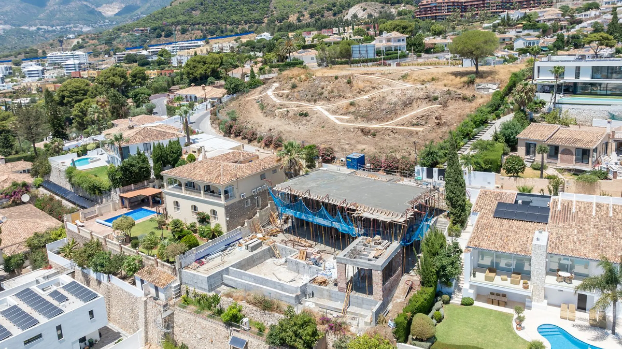CONSTRUCTION IS NEARING COMPLETION! Luxury Villa with panoramic Sea View - finished in Q1 of 2026.