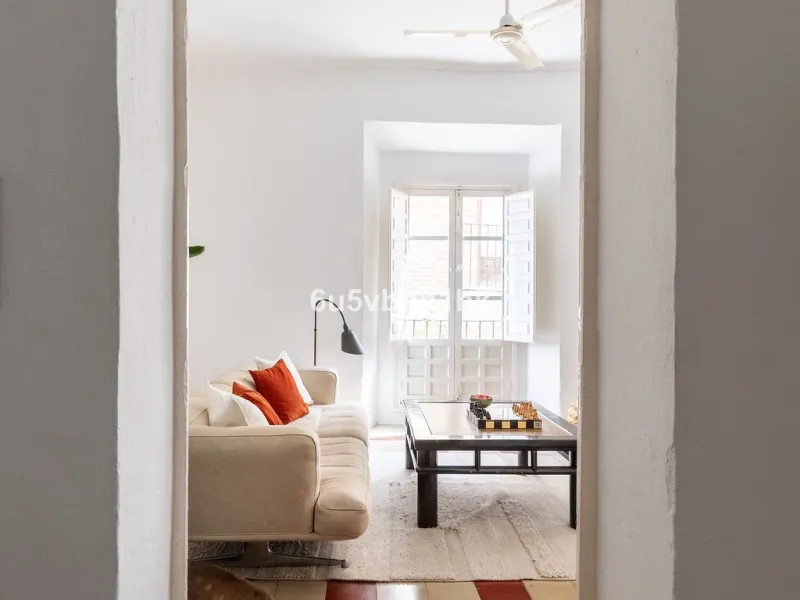Hidden within the historic streets of central Málaga, this remarkable courtyard house captures a way of living that has shaped Mediterranean homes for centuries.