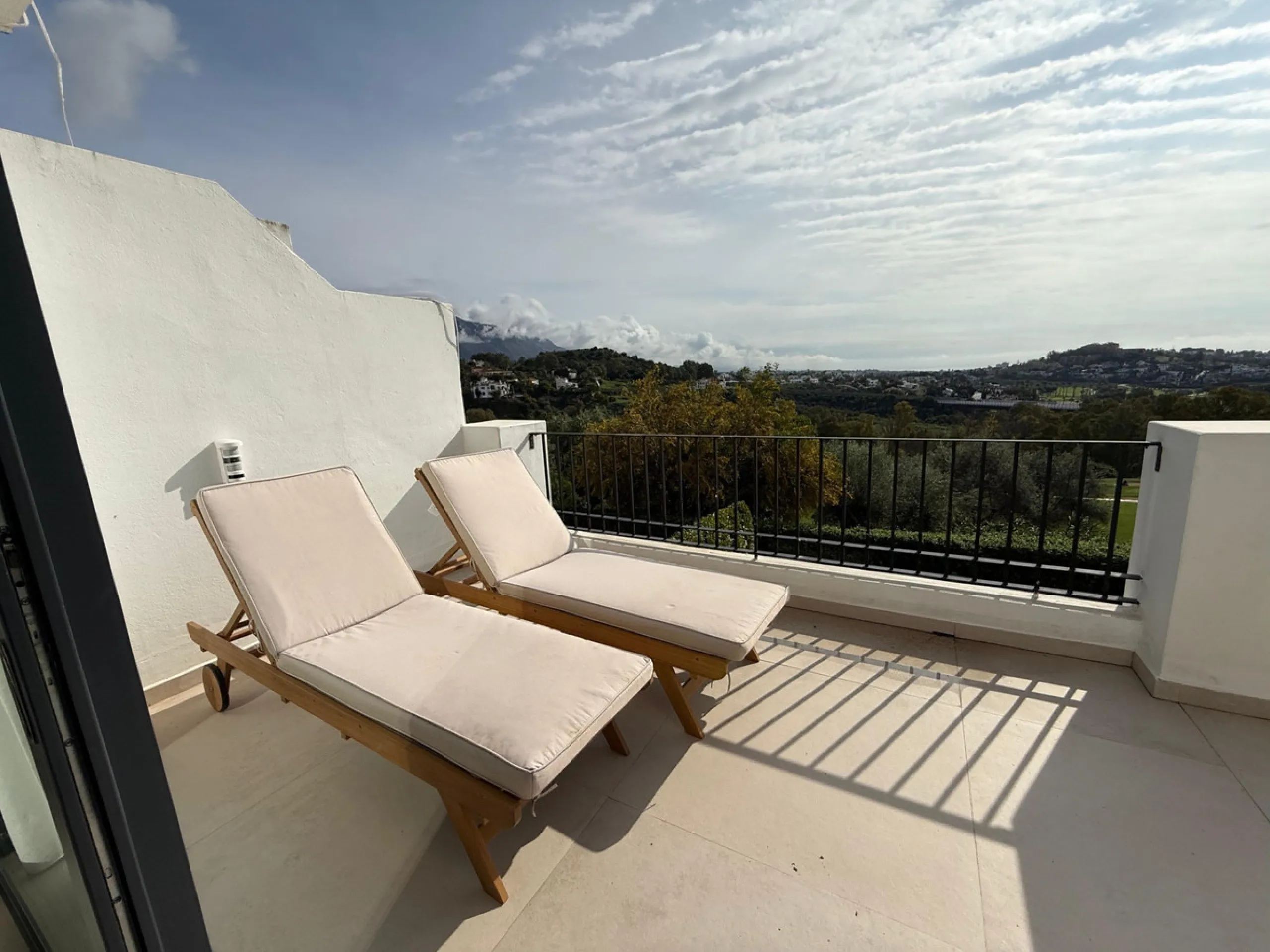Elegant Townhouse with Stunning Views in La Quinta Golf