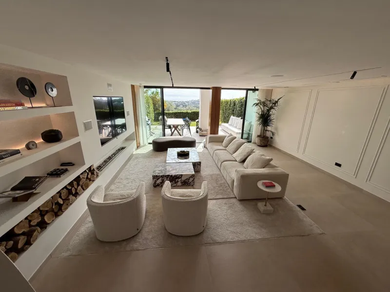 Elegant Townhouse with Stunning Views in La Quinta Golf