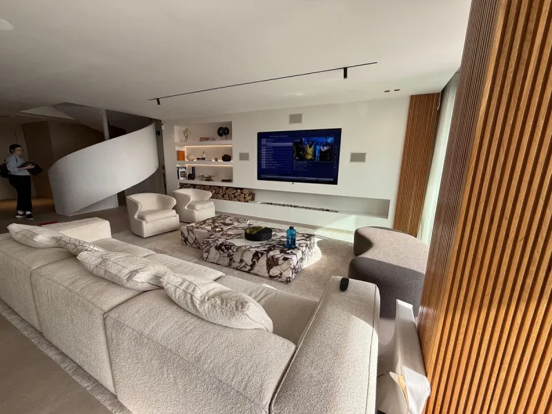 Elegant Townhouse with Stunning Views in La Quinta Golf