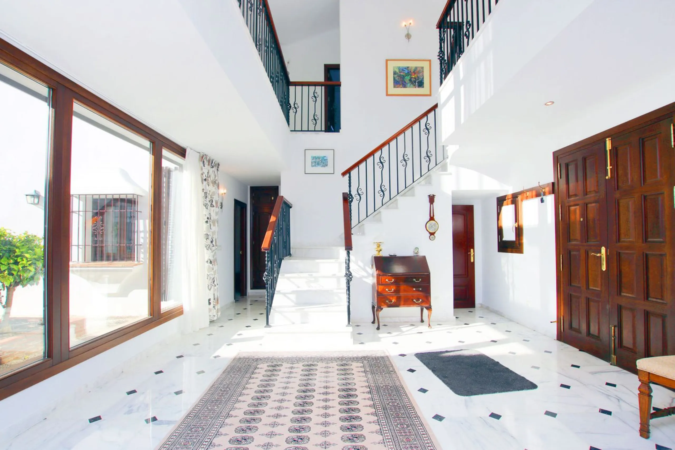 Classical Andalucian inspired country villa situated within the much sort after area of Llano del Cruz just 5 minutes drive outside the vibrant and historic town of Ronda , Southern Spain.