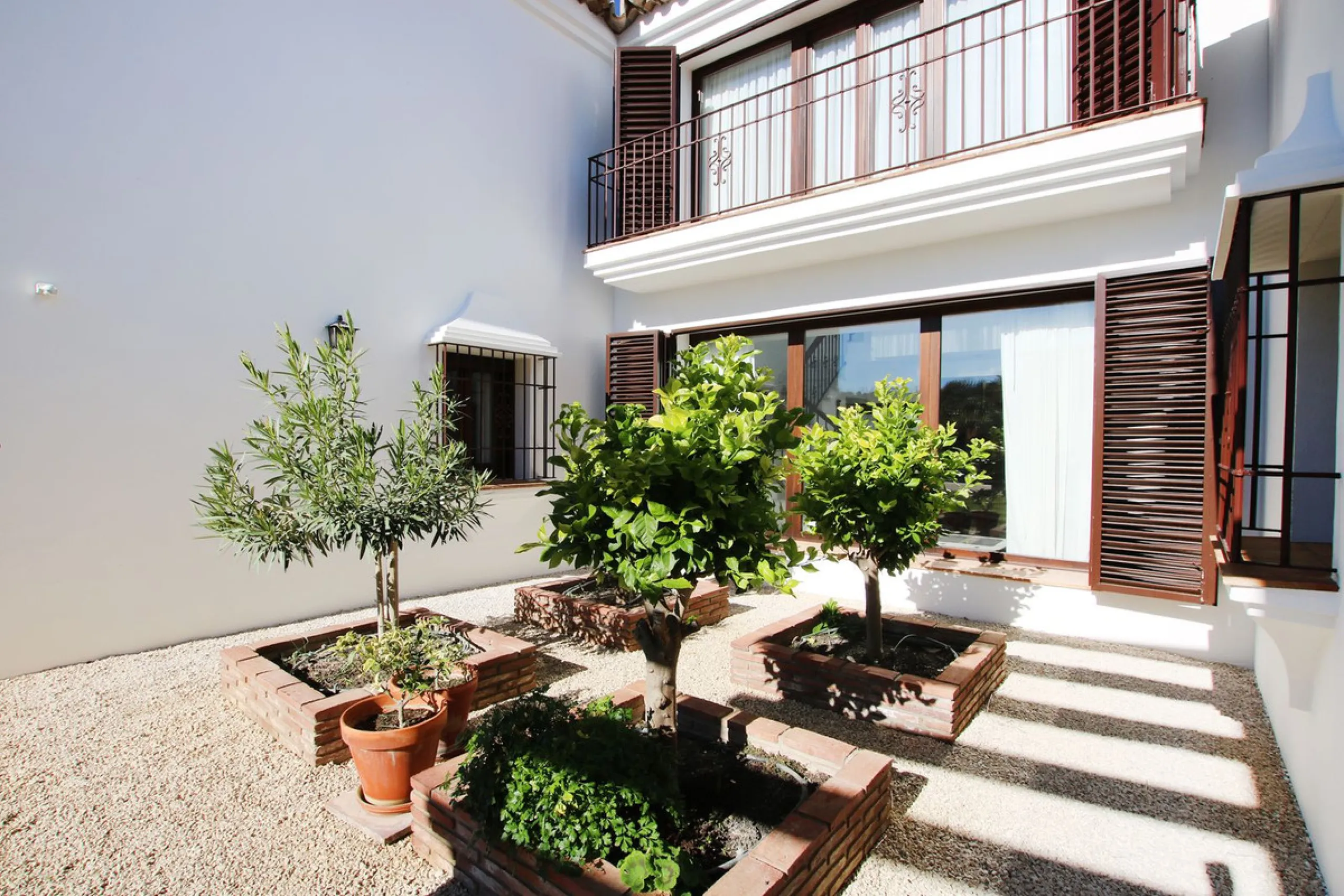 Classical Andalucian inspired country villa situated within the much sort after area of Llano del Cruz just 5 minutes drive outside the vibrant and historic town of Ronda , Southern Spain.