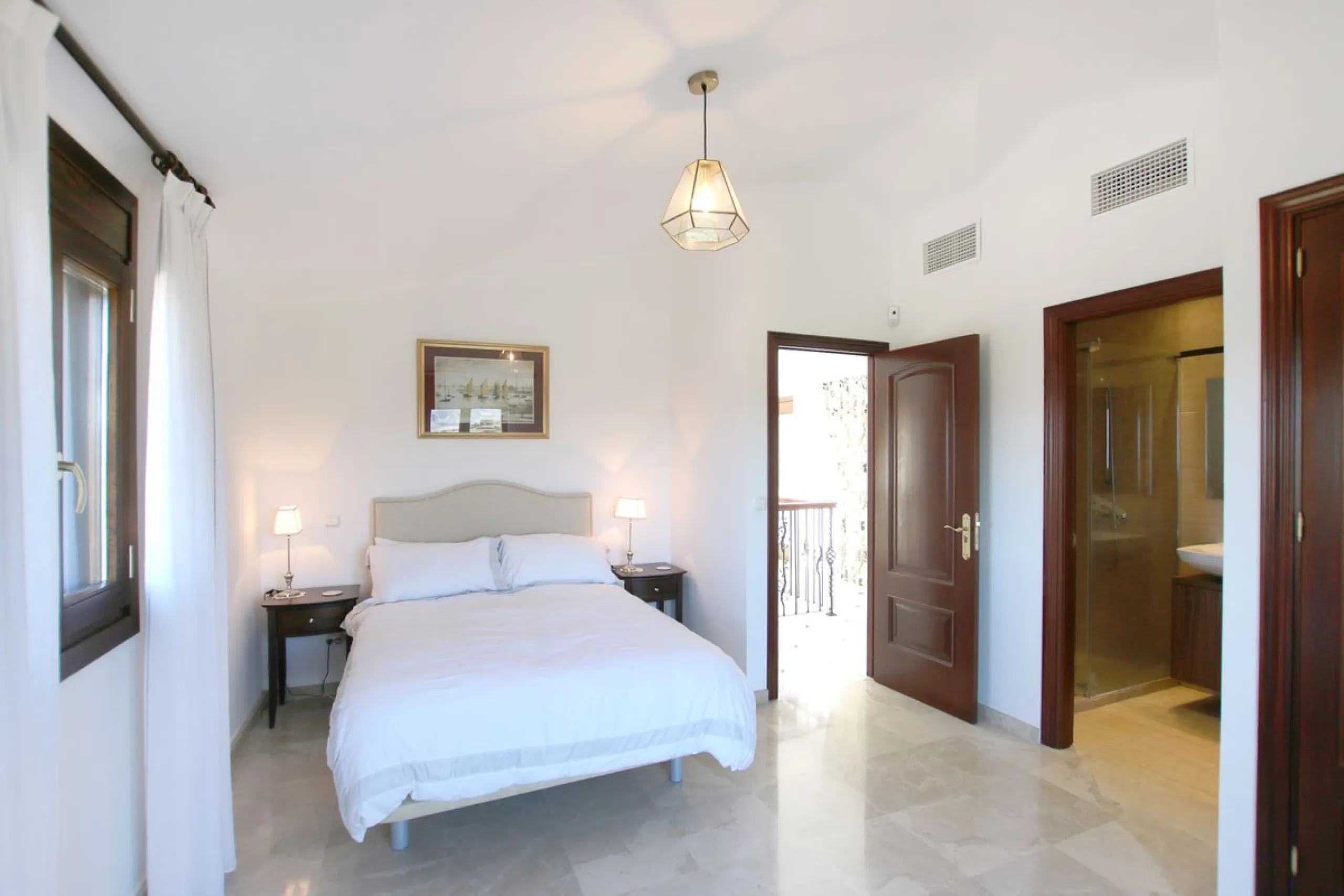 Classical Andalucian inspired country villa situated within the much sort after area of Llano del Cruz just 5 minutes drive outside the vibrant and historic town of Ronda , Southern Spain.