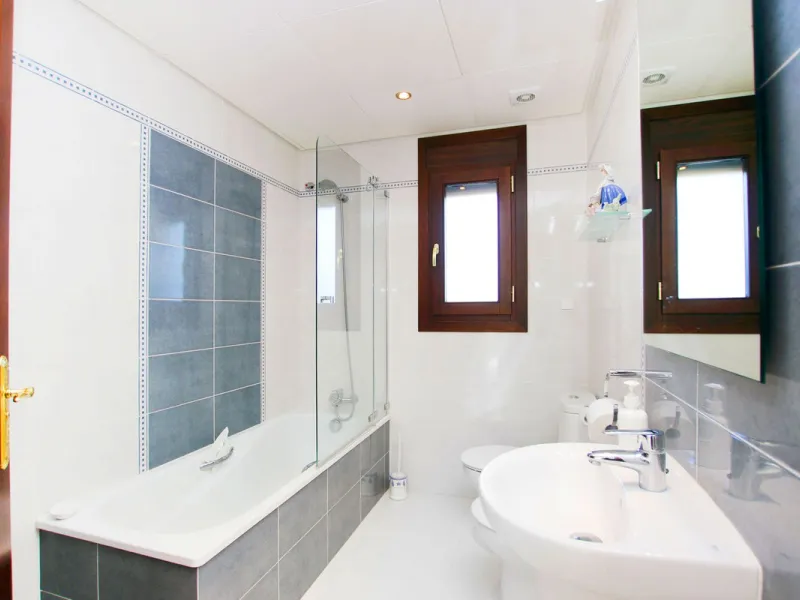 Classical Andalucian inspired country villa situated within the much sort after area of Llano del Cruz just 5 minutes drive outside the vibrant and historic town of Ronda , Southern Spain.