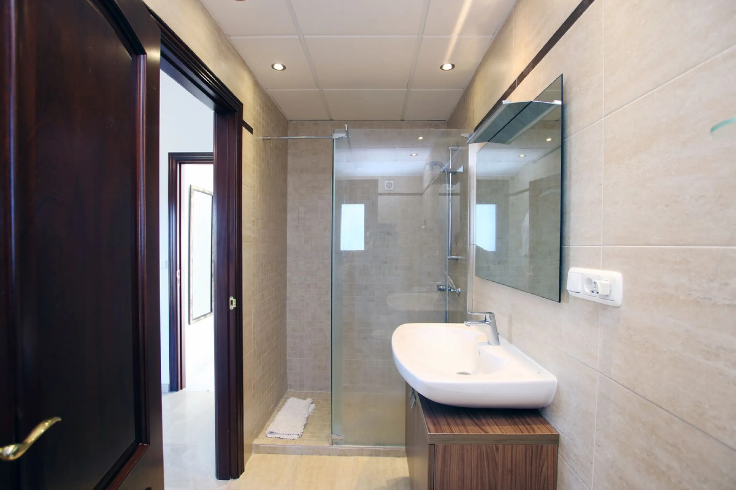 Classical Andalucian inspired country villa situated within the much sort after area of Llano del Cruz just 5 minutes drive outside the vibrant and historic town of Ronda , Southern Spain.