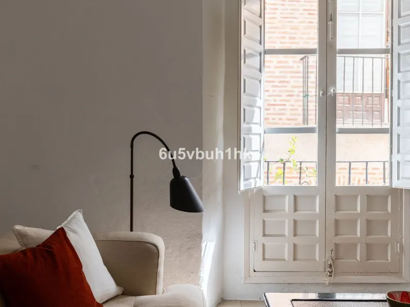 Hidden within the historic streets of central Málaga, this remarkable courtyard house captures a way of living that has shaped Mediterranean homes for centuries.