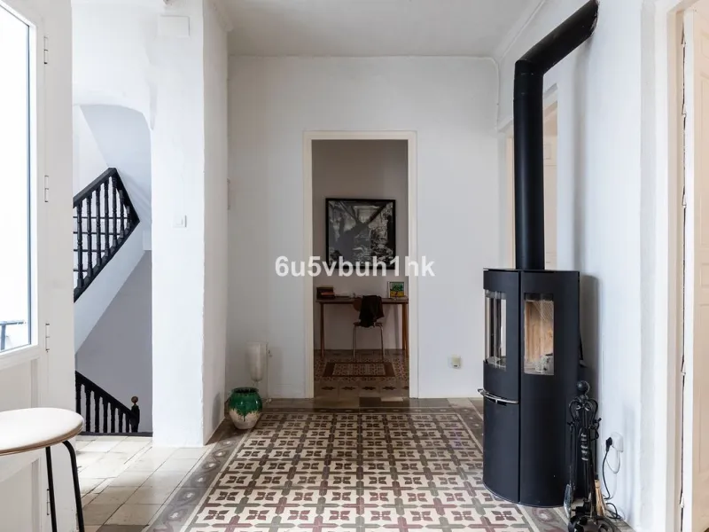 Hidden within the historic streets of central Málaga, this remarkable courtyard house captures a way of living that has shaped Mediterranean homes for centuries.