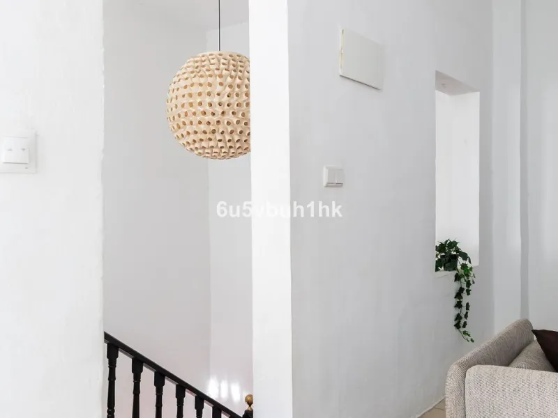 Hidden within the historic streets of central Málaga, this remarkable courtyard house captures a way of living that has shaped Mediterranean homes for centuries.