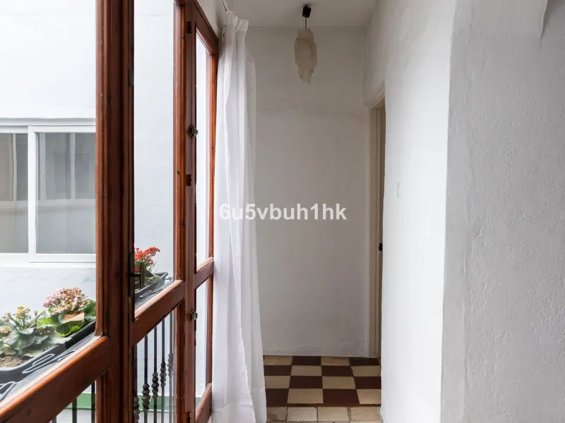 Hidden within the historic streets of central Málaga, this remarkable courtyard house captures a way of living that has shaped Mediterranean homes for centuries.