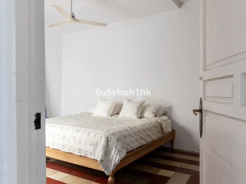 Hidden within the historic streets of central Málaga, this remarkable courtyard house captures a way of living that has shaped Mediterranean homes for centuries.