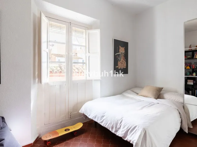 Hidden within the historic streets of central Málaga, this remarkable courtyard house captures a way of living that has shaped Mediterranean homes for centuries.