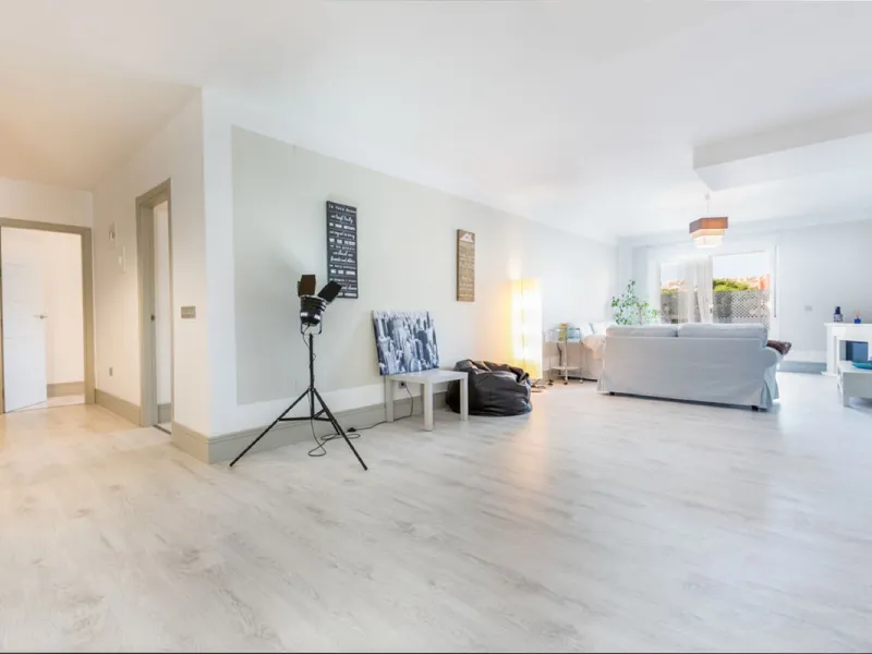 Income property  for sale : 2 bedroom Apartment for sale in Nueva Andalucia