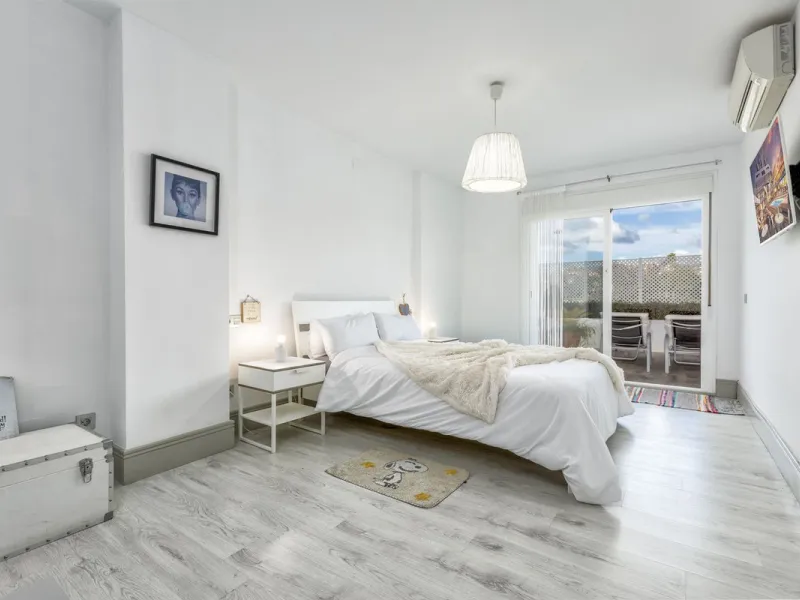 Income property  for sale : 2 bedroom Apartment for sale in Nueva Andalucia