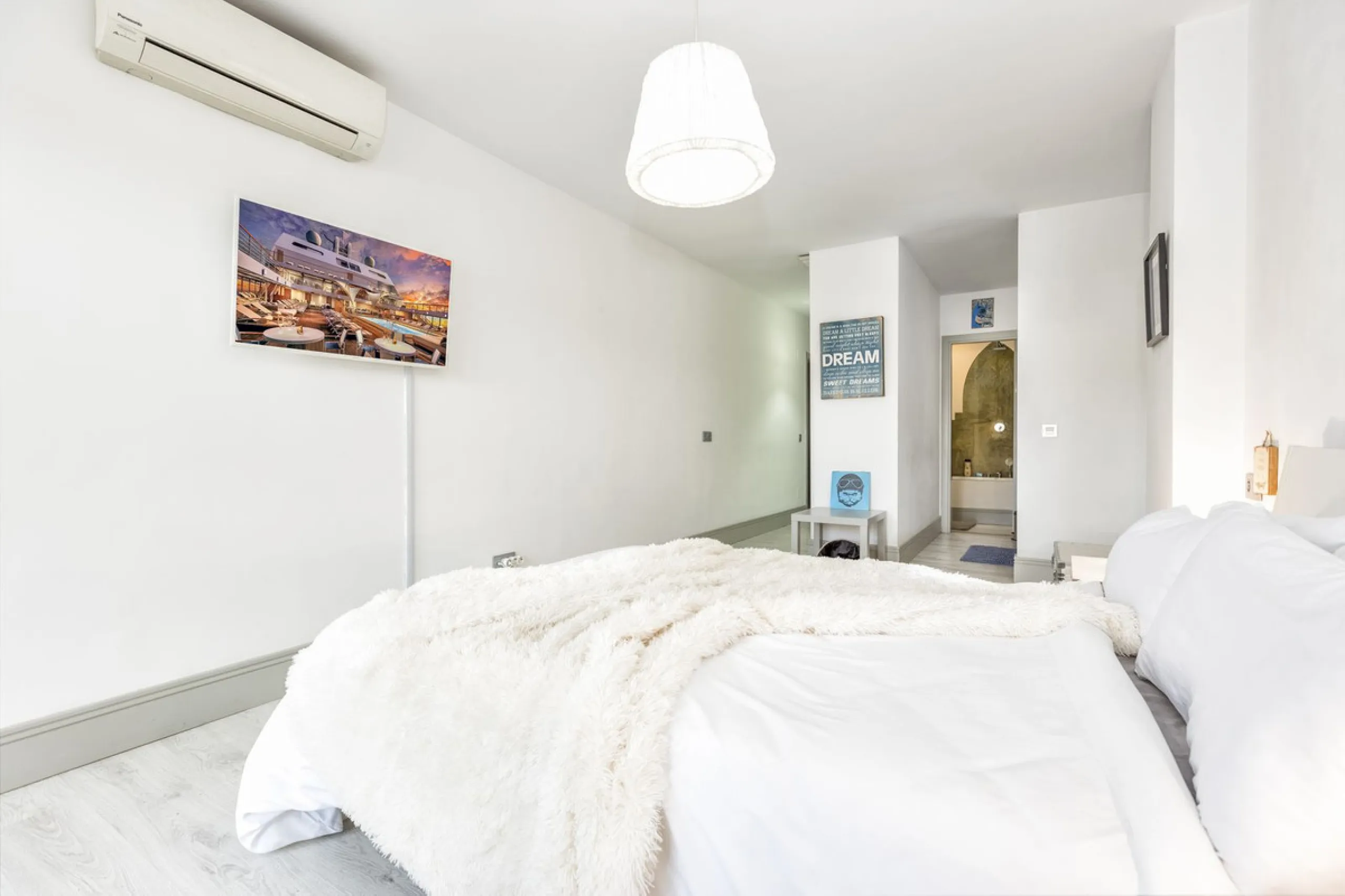Income property  for sale : 2 bedroom Apartment for sale in Nueva Andalucia