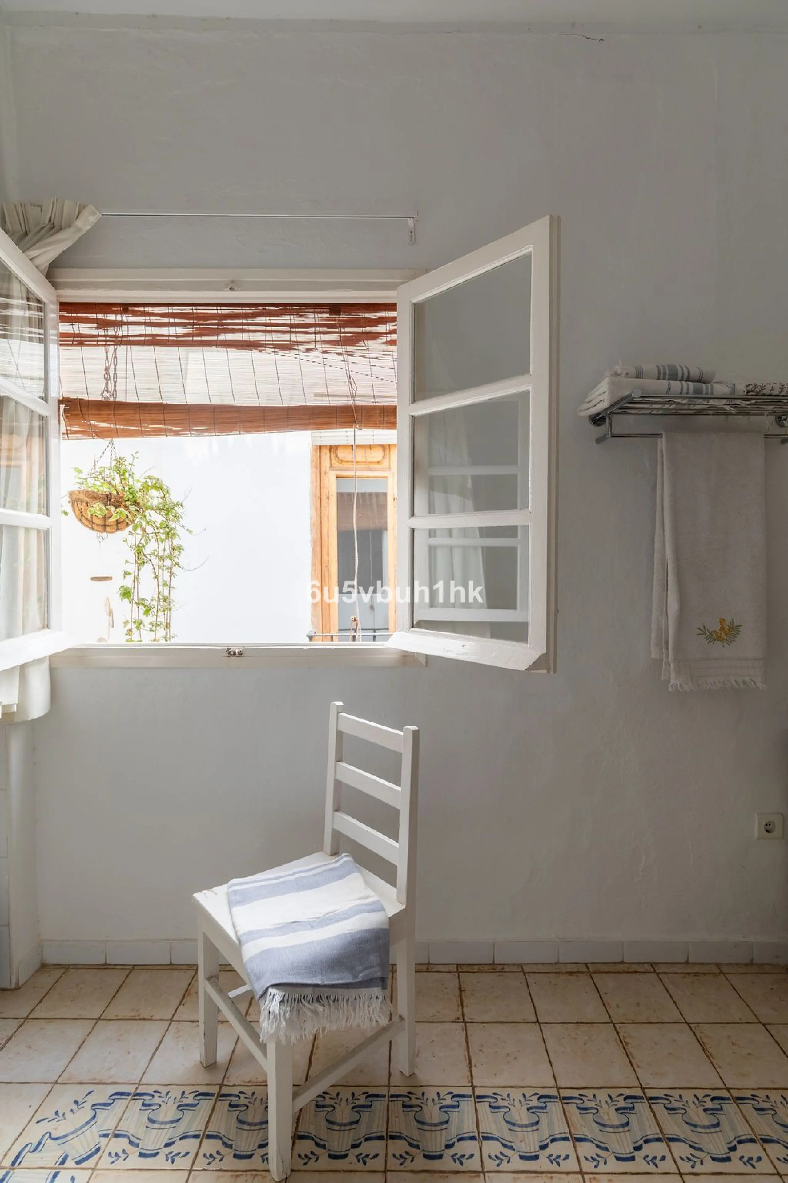 Hidden within the historic streets of central Málaga, this remarkable courtyard house captures a way of living that has shaped Mediterranean homes for centuries.