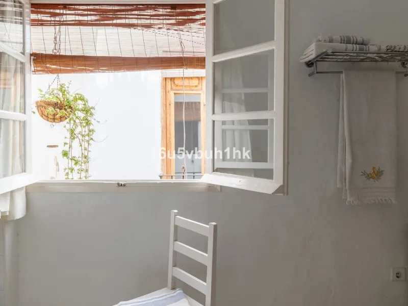 Hidden within the historic streets of central Málaga, this remarkable courtyard house captures a way of living that has shaped Mediterranean homes for centuries.