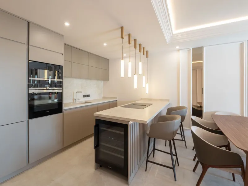 Apartment - Ground Floor Apartment в продаже в Estepona, Málaga. В доме 3 спален и 2 ванных комнат. Площадь дома 127 м²