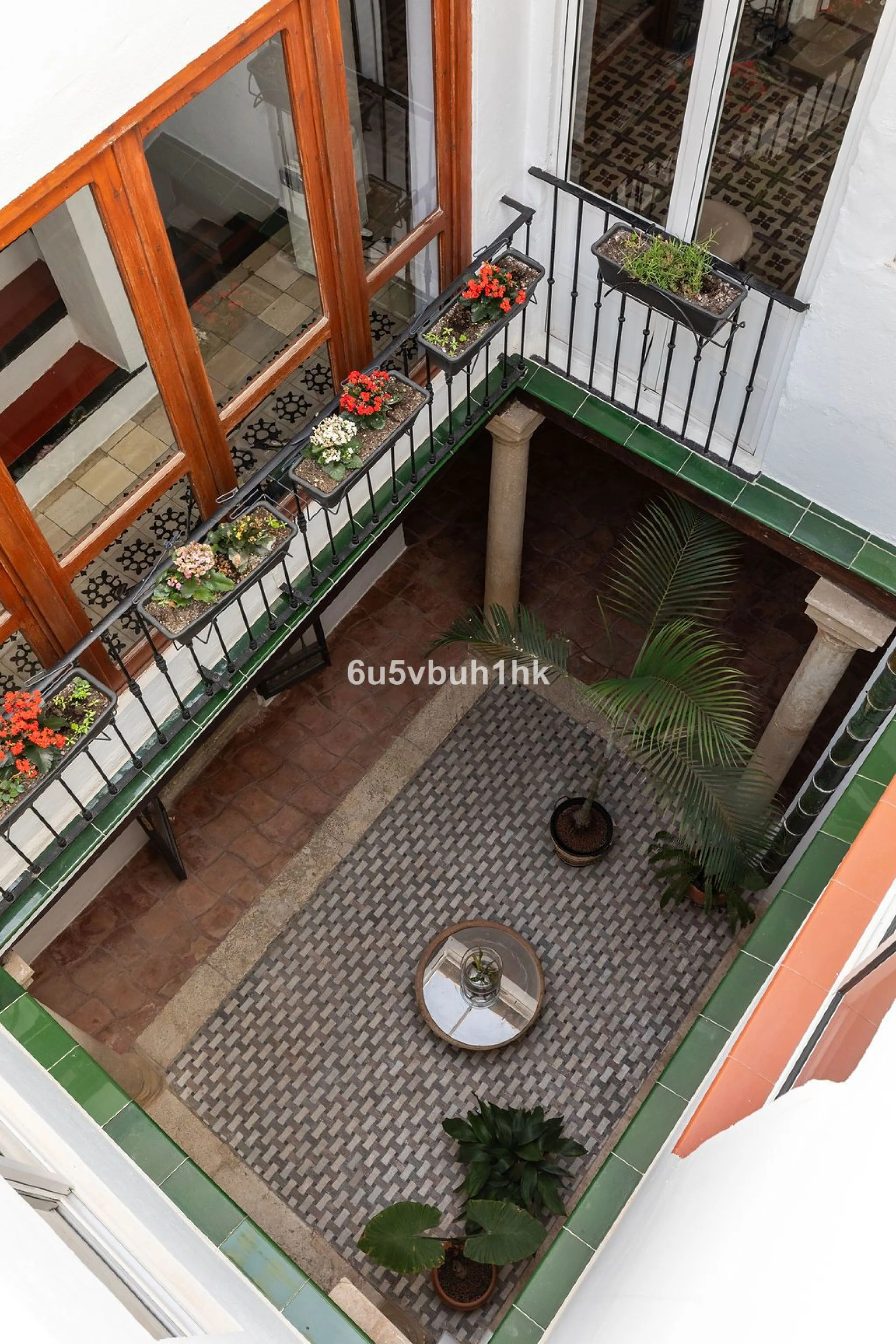 Hidden within the historic streets of central Málaga, this remarkable courtyard house captures a way of living that has shaped Mediterranean homes for centuries.