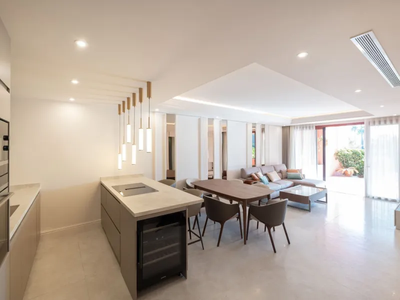 Situated in Cabo Bermejo, an exclusive frontline beach development positioned along the New Golden Mile stretching between San Pedro and Estepona, this recently refurbished ground-floor apartment boasts three bedrooms and two bathrooms, providing a sophis