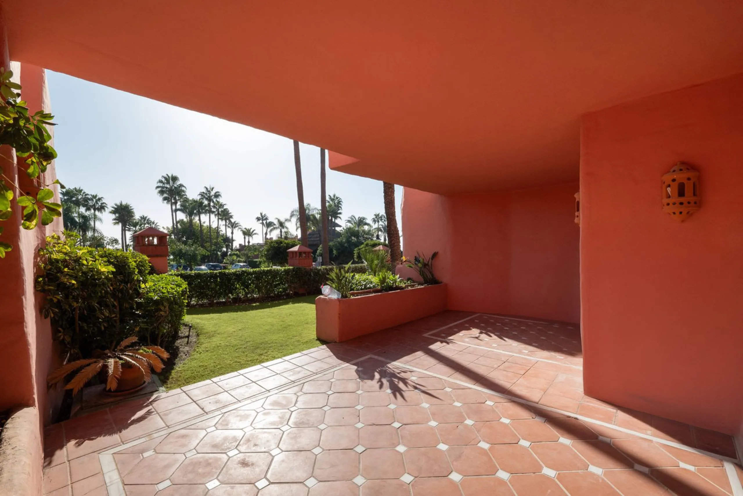 Situated in Cabo Bermejo, an exclusive frontline beach development positioned along the New Golden Mile stretching between San Pedro and Estepona, this recently refurbished ground-floor apartment boasts three bedrooms and two bathrooms, providing a sophis