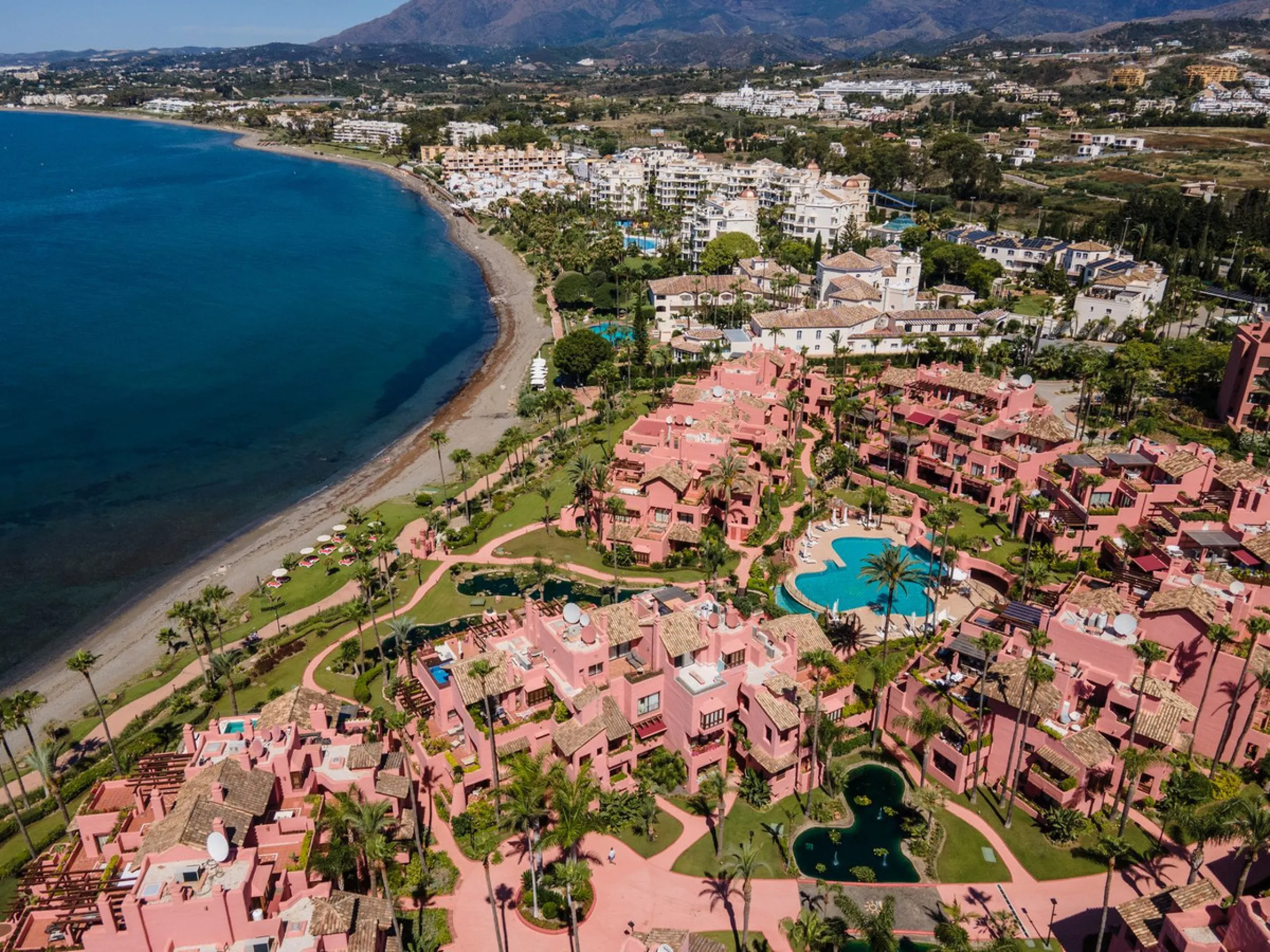 Situated in Cabo Bermejo, an exclusive frontline beach development positioned along the New Golden Mile stretching between San Pedro and Estepona, this recently refurbished ground-floor apartment boasts three bedrooms and two bathrooms, providing a sophis