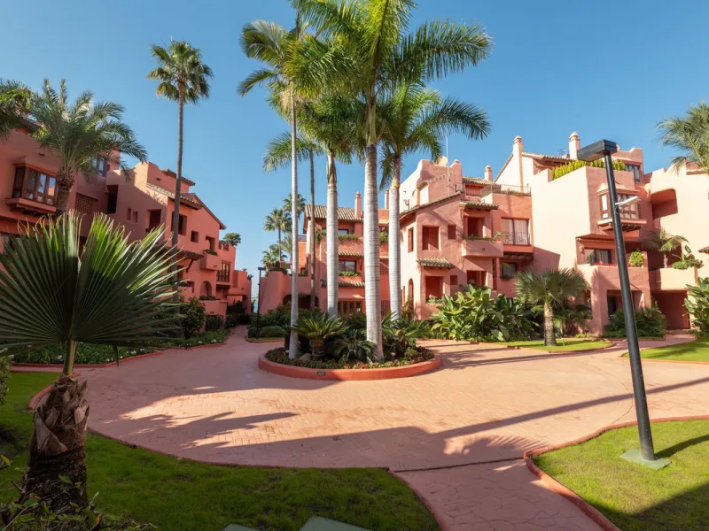 Situated in Cabo Bermejo, an exclusive frontline beach development positioned along the New Golden Mile stretching between San Pedro and Estepona, this recently refurbished ground-floor apartment boasts three bedrooms and two bathrooms, providing a sophis