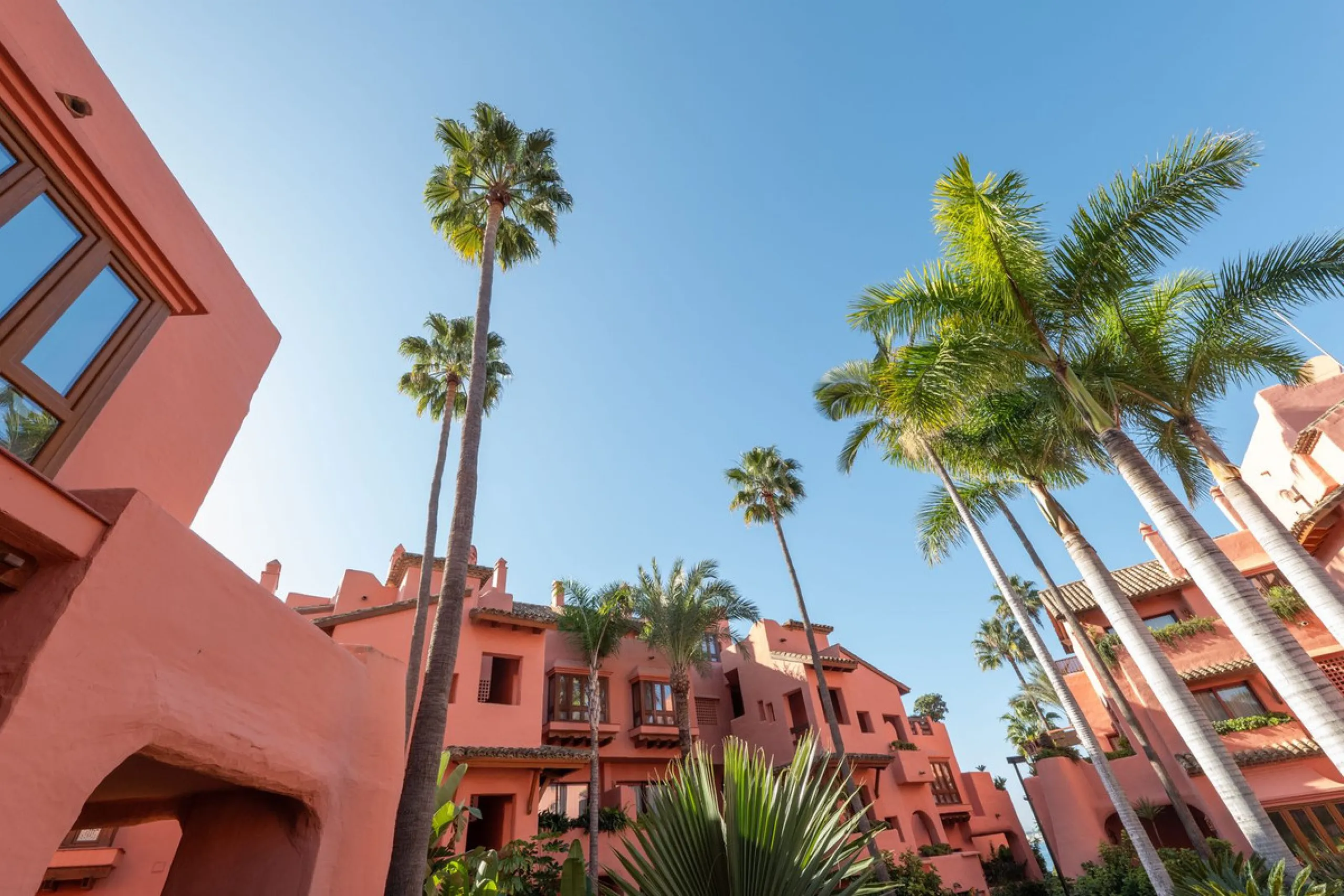 Situated in Cabo Bermejo, an exclusive frontline beach development positioned along the New Golden Mile stretching between San Pedro and Estepona, this recently refurbished ground-floor apartment boasts three bedrooms and two bathrooms, providing a sophis