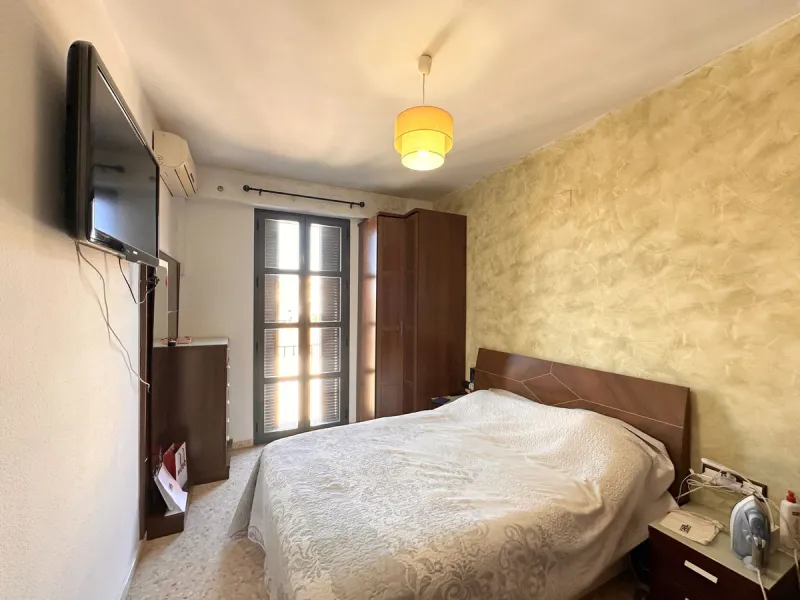 Apartment - Top Floor Apartment в продаже в Málaga, Málaga. В доме 2 спален и 1 ванных комнат. Площадь дома 79 м²