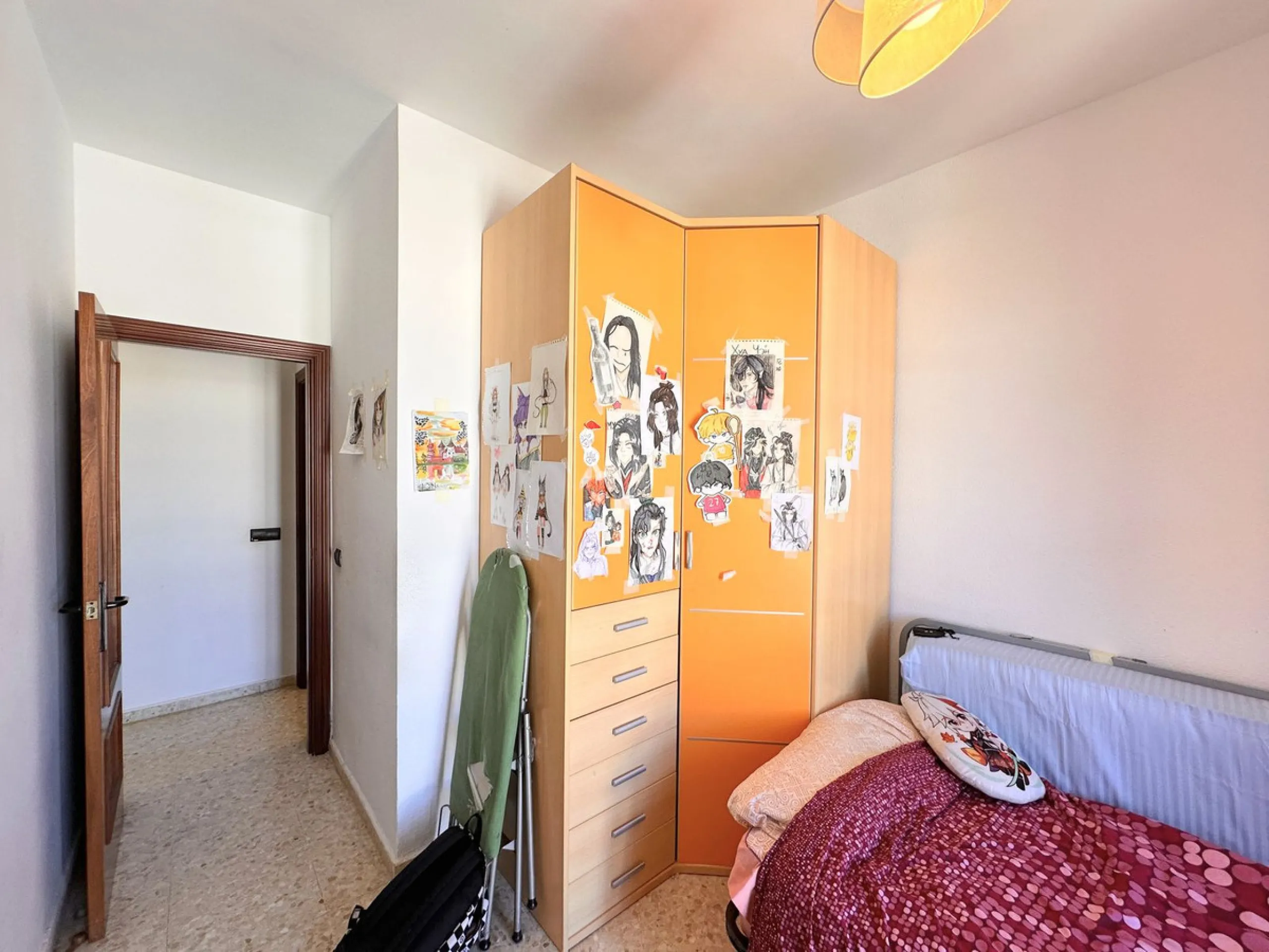 Apartment - Top Floor Apartment в продаже в Málaga, Málaga. В доме 2 спален и 1 ванных комнат. Площадь дома 79 м²