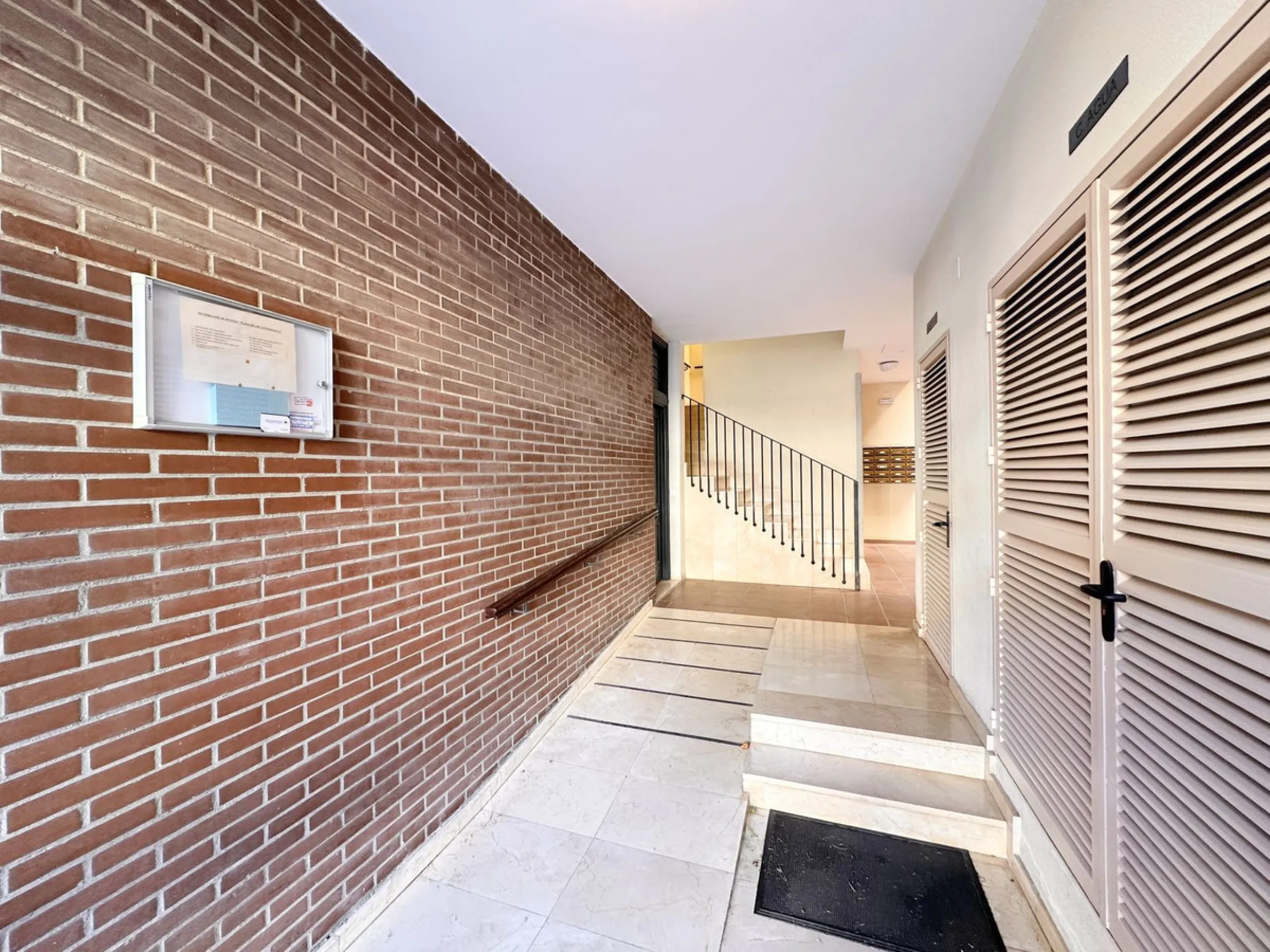Apartment - Top Floor Apartment в продаже в Málaga, Málaga. В доме 2 спален и 1 ванных комнат. Площадь дома 79 м²