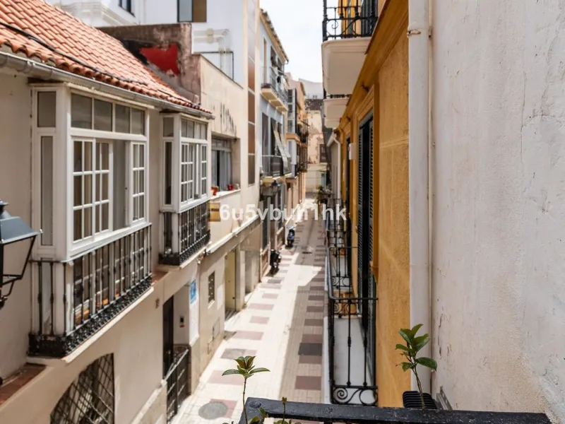 Hidden within the historic streets of central Málaga, this remarkable courtyard house captures a way of living that has shaped Mediterranean homes for centuries.