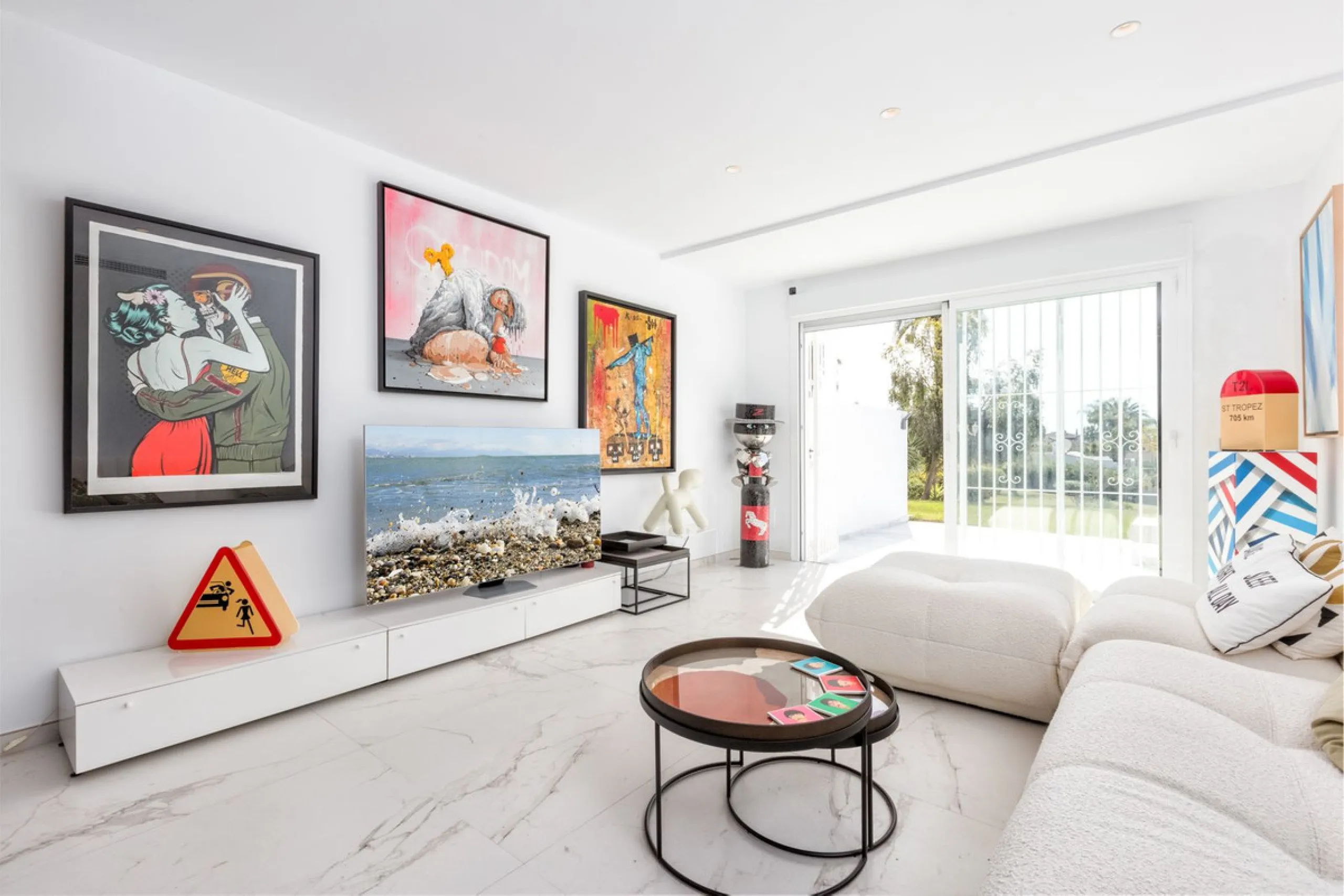 Must see Garden Apartment for Sale in Aloha, Aloha Gardens, Nueva Andalucia, with garden and pool views.