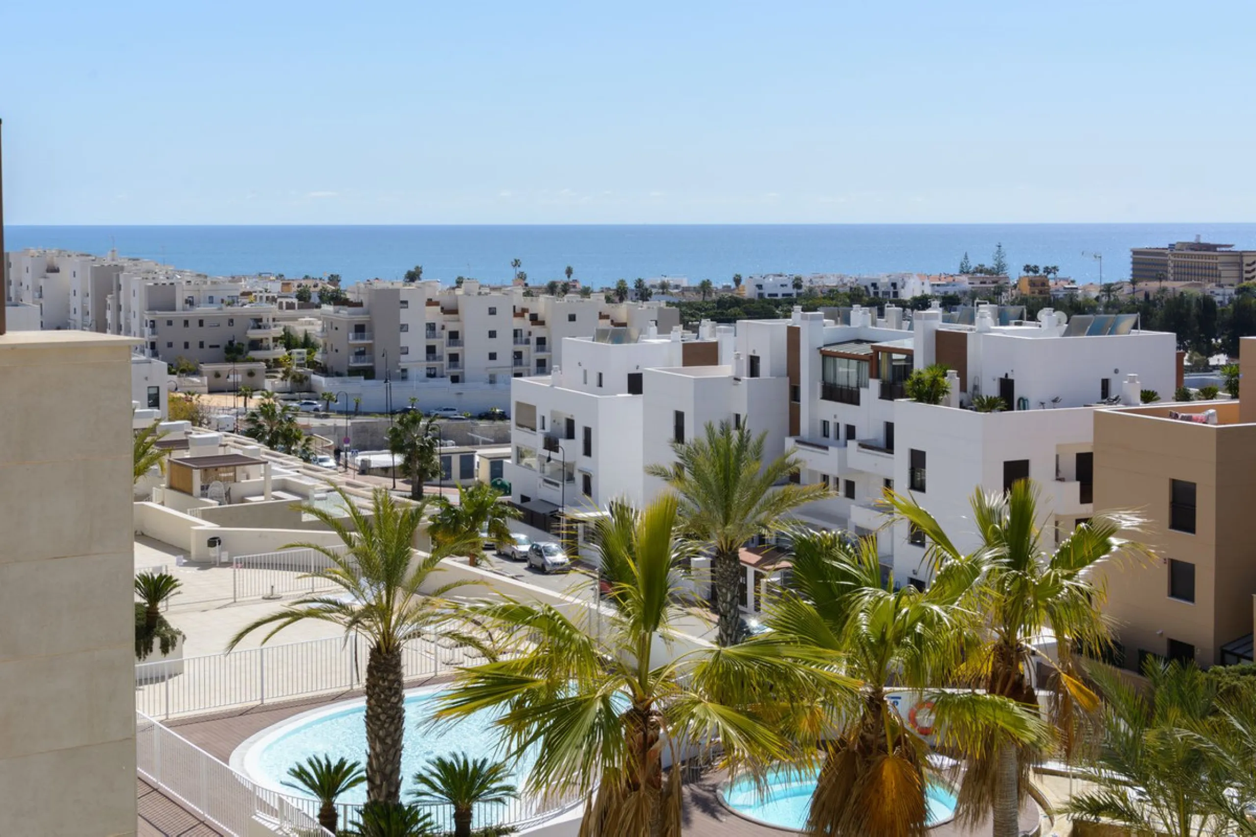 Exclusive modern apartment in Azalea Jardinana in La Cala with panoramic views of the sea and the whole of La Cala.
