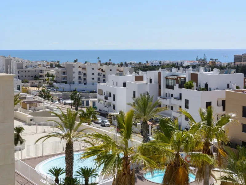 Exclusive modern apartment in Azalea Jardinana in La Cala with panoramic views of the sea and the whole of La Cala.