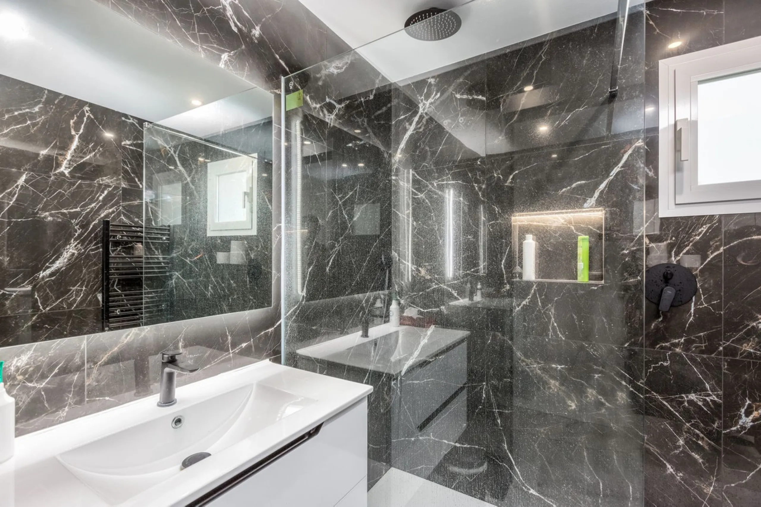 Must see Garden Apartment for Sale in Aloha, Aloha Gardens, Nueva Andalucia, with garden and pool views.