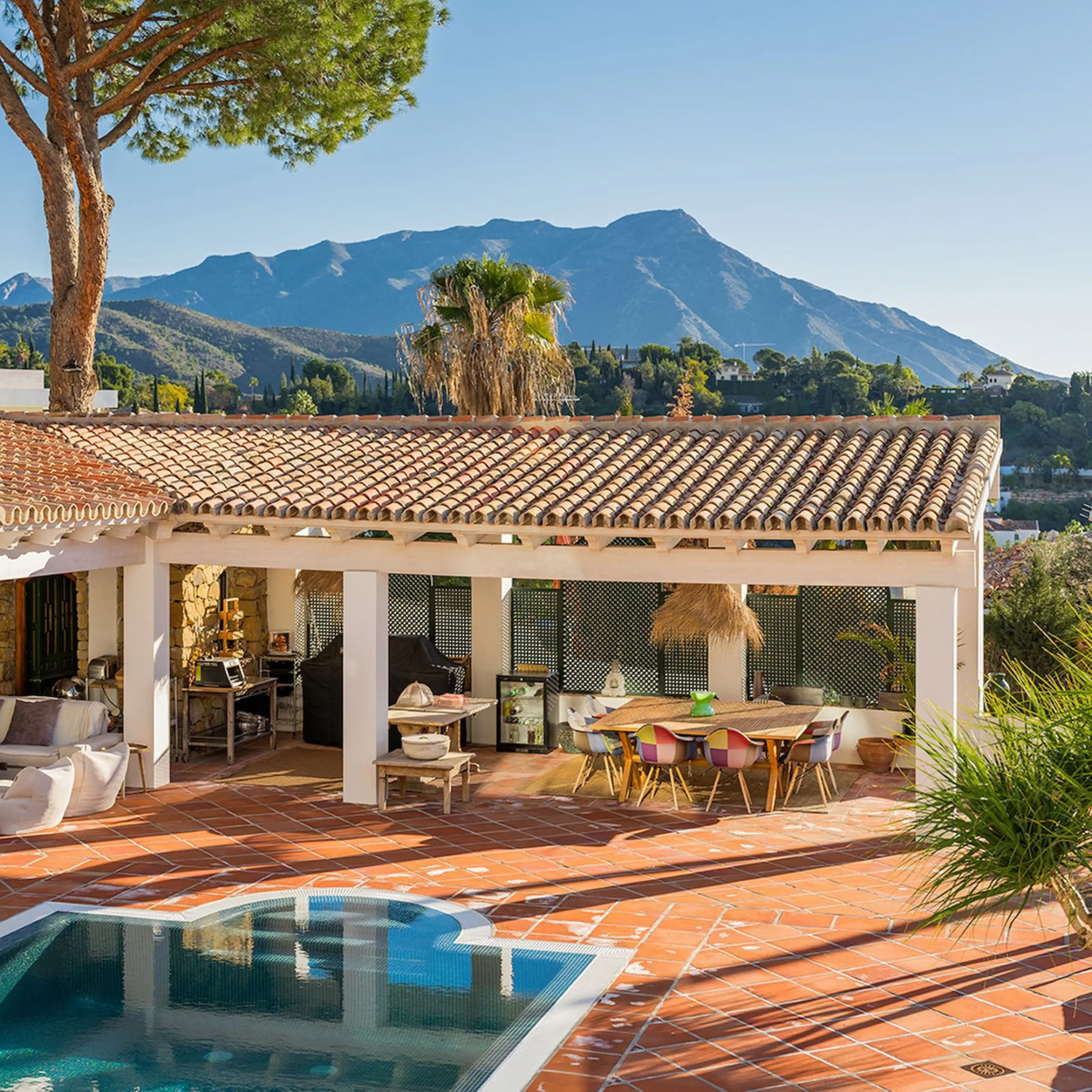 Exquisite Andalusian 4 bed luxury villa with lots of personality for sale in El Madroñal, Benahavis