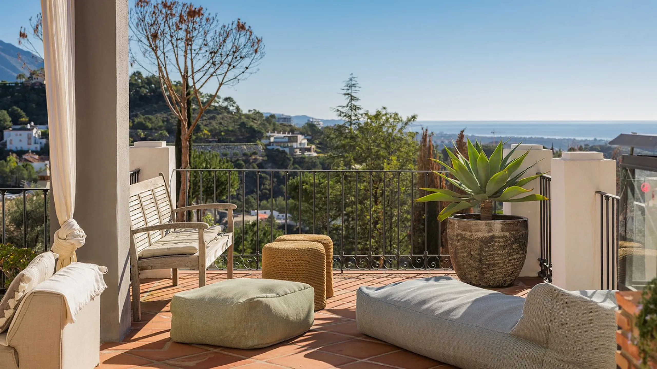 Exquisite Andalusian 4 bed luxury villa with lots of personality for sale in El Madroñal, Benahavis