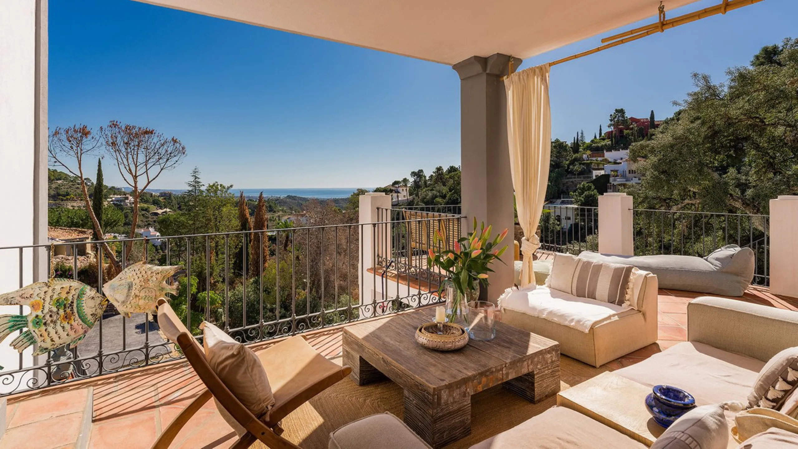 Exquisite Andalusian 4 bed luxury villa with lots of personality for sale in El Madroñal, Benahavis
