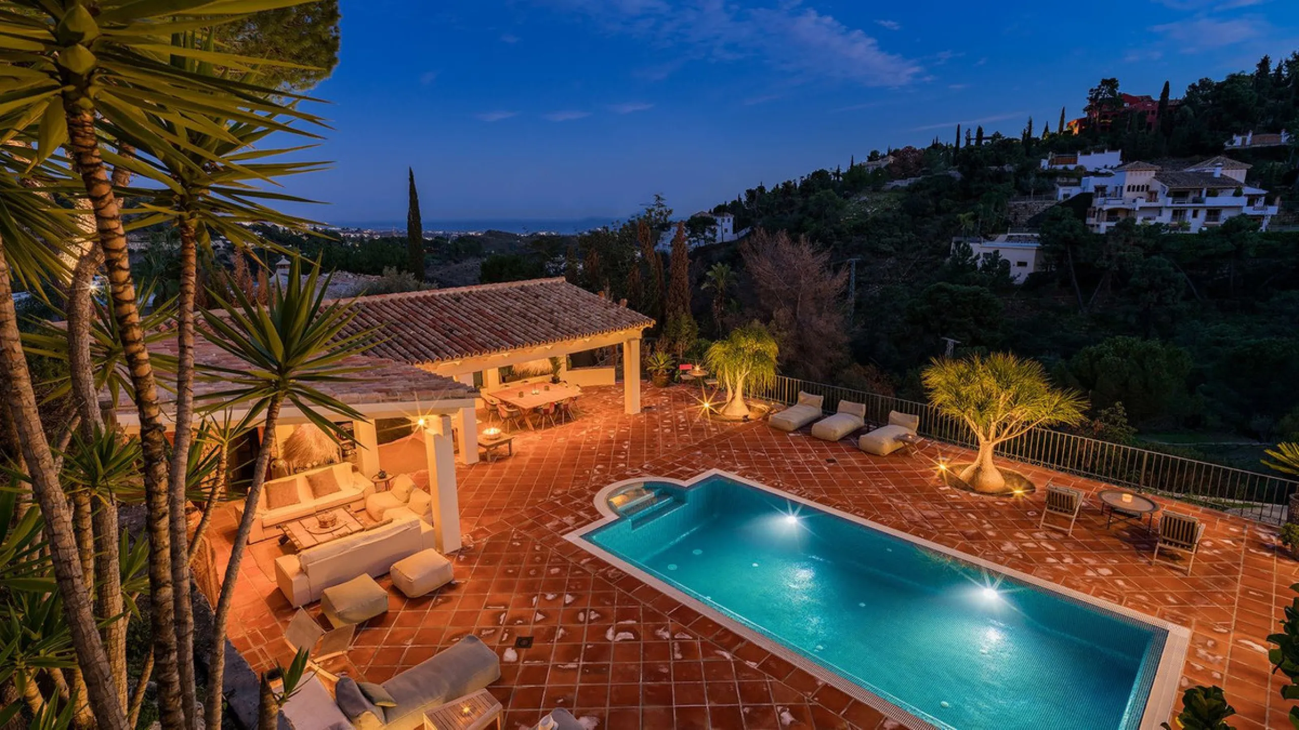 Exquisite Andalusian 4 bed luxury villa with lots of personality for sale in El Madroñal, Benahavis